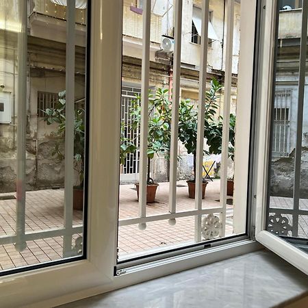 L'Ospite Napoletano Apartment เนเปิลส์ ภายนอก รูปภาพ