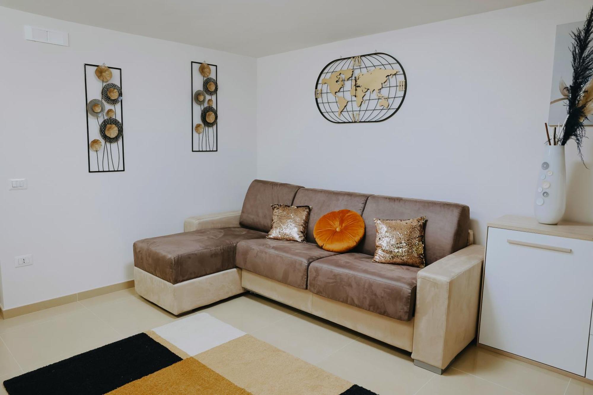 L'Ospite Napoletano Apartment เนเปิลส์ ภายนอก รูปภาพ