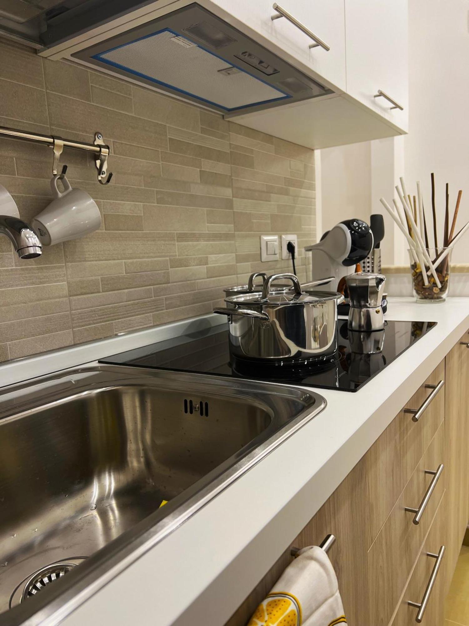 L'Ospite Napoletano Apartment เนเปิลส์ ภายนอก รูปภาพ